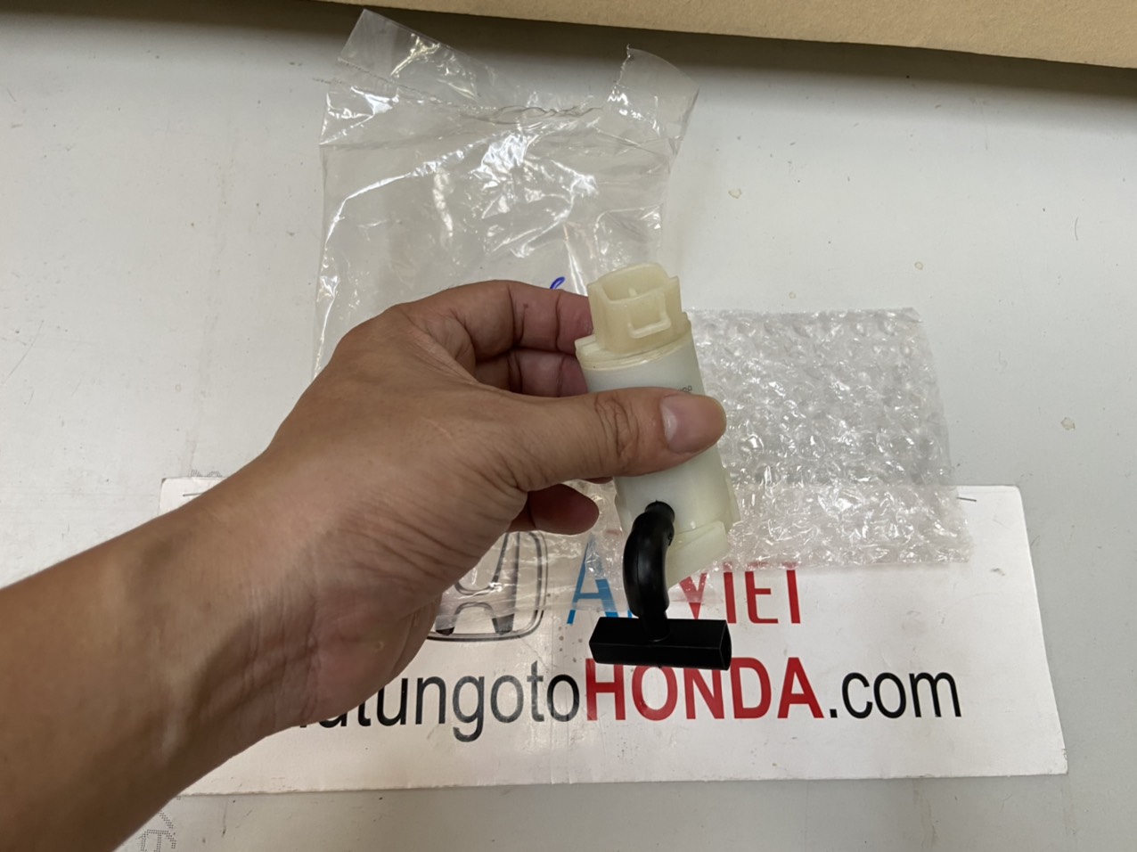 Mô tơ bơm nước rửa kính xe Honda JAZZ